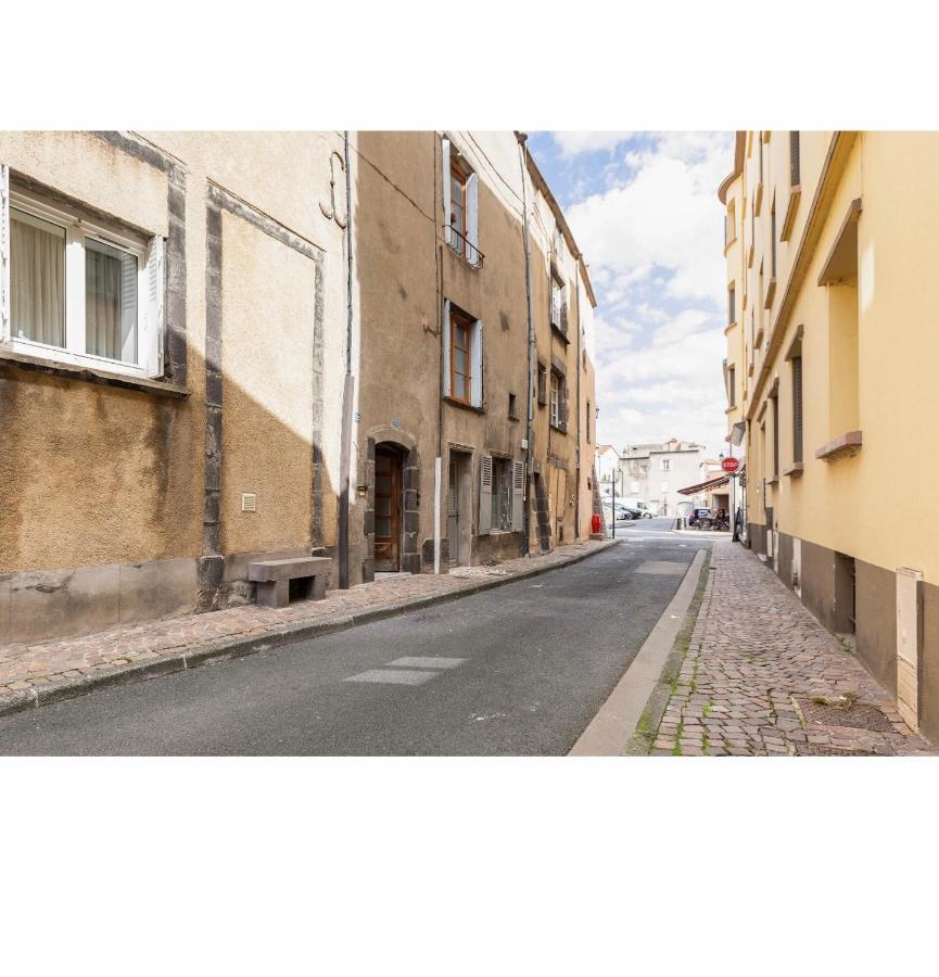 شقة Location F1 Neuf Centre Historique ريوم المظهر الخارجي الصورة